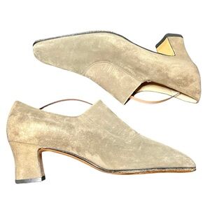 Salvatore Ferragamo Suede Heels (Size 8 AA)